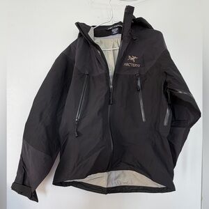Arc'teryx Gore-tex Theta XCR Jacket (Rare)